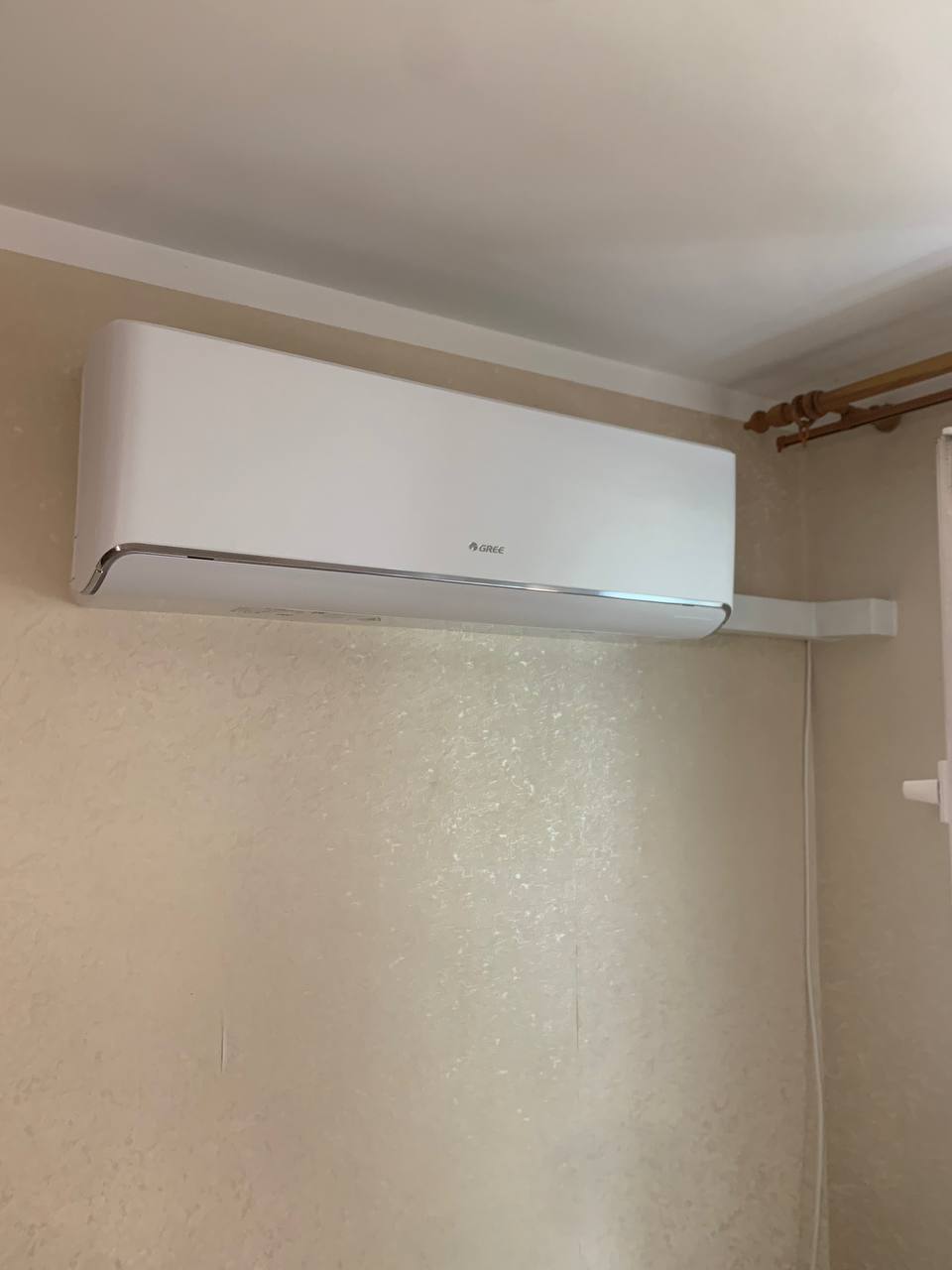 Кондиционер Gree GWH09AVCXB-K6DNA1B White AIRY DC Inverter R32